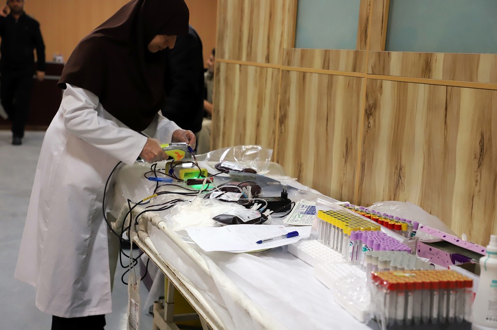 اهدای خون اهدای زندگی استقرار پایگاه سیار انتقال خون در بیمارستان سینا  